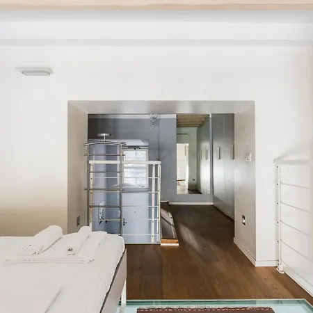 Awesome Loft In The Center Of Милан